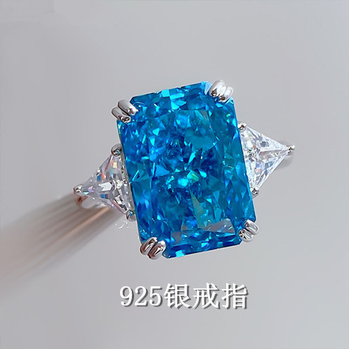 一定发饰品厂的产品在新疆电视台热卖