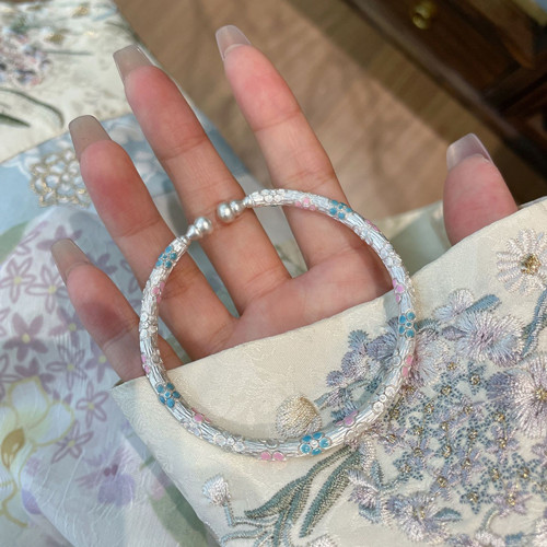 银饰品变黑如那里置